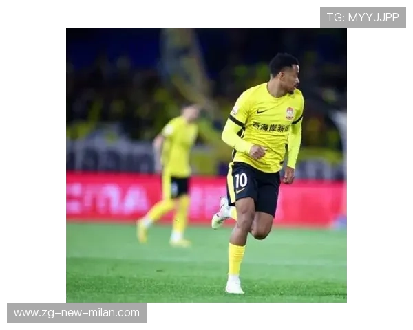 国足惊现神锋：新星一战成名引全球围观