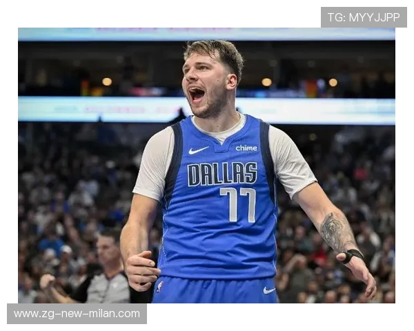 东契奇假突破真传球，达拉斯独行侠外线开张